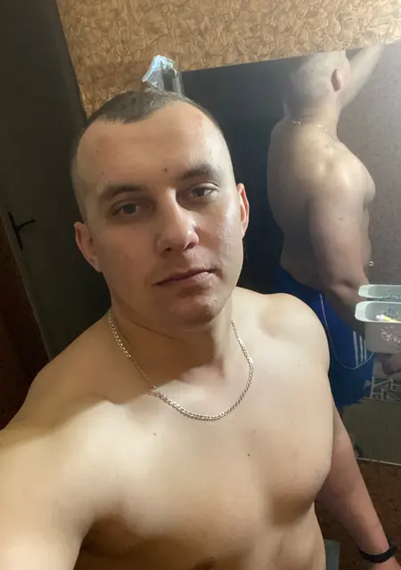 Я Женя, 26, знакомлюсь без обязательств в Чернигове