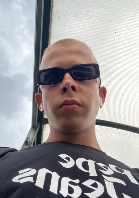 Я Marek, 23, из Брно, ищу знакомство для постоянных отношений