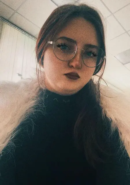Я Таня, 23, из Минска, ищу знакомство для вирта