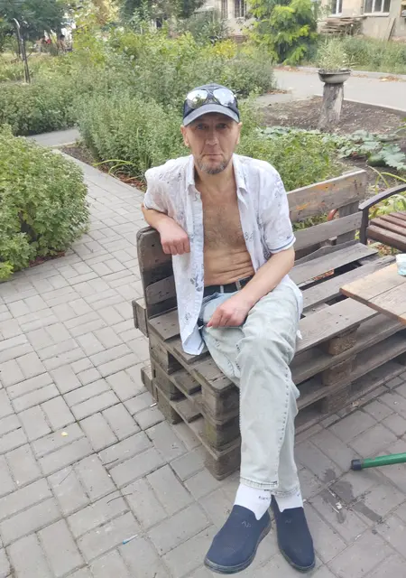 Я Сергей, 57 років, знайомлюсь для постійних стосунків у Донецьку