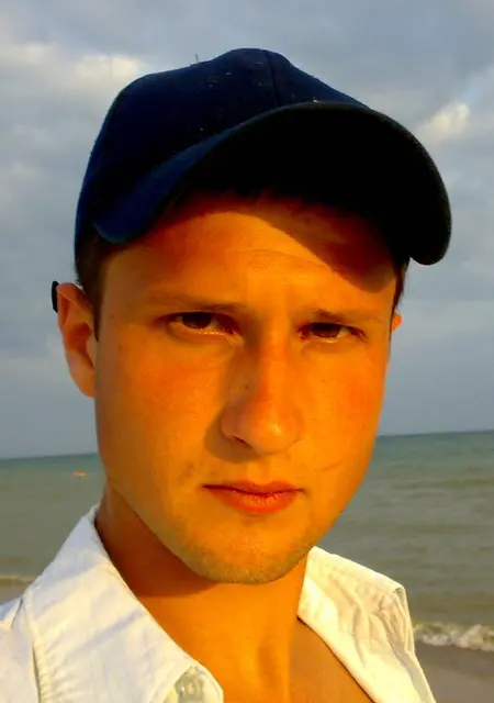 Я Дима, 41 років з Херсона, шукаю знайомство для постійних стосунків