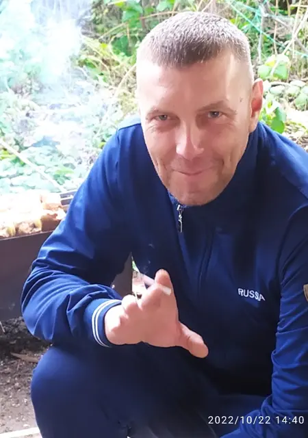 Павел из Луганска, мне 47, познакомлюсь без обязательств