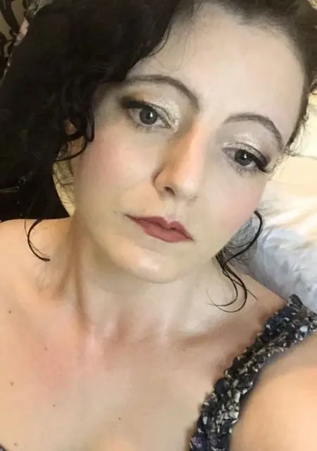 I'm Anna, 39, looking to meet in London