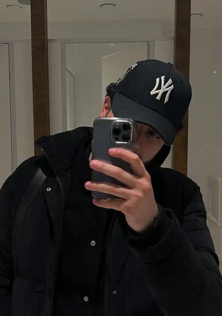 Я Эдмонд, 25, знакомлюсь на одну ночь в Дюссельдорфе