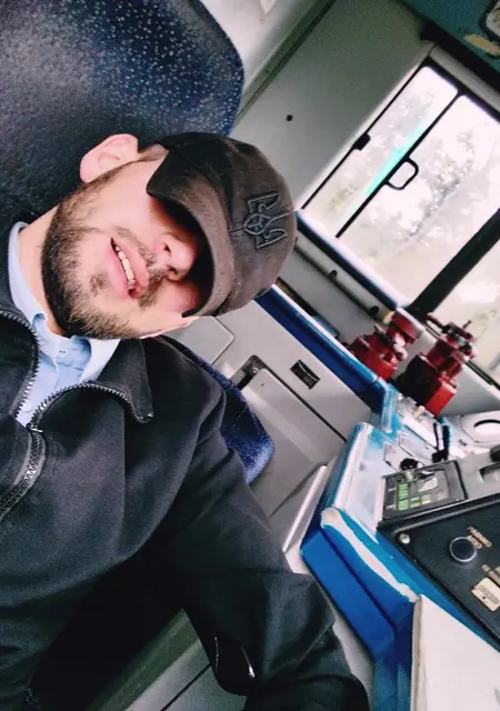 Иван из Житомира, мне 27, познакомлюсь для приятного времяпровождения