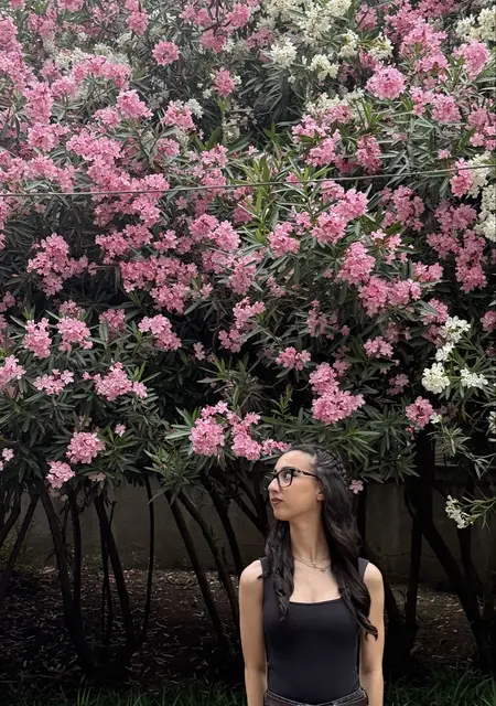 Я Милана, 18, из Амстердама, ищу знакомство для общения