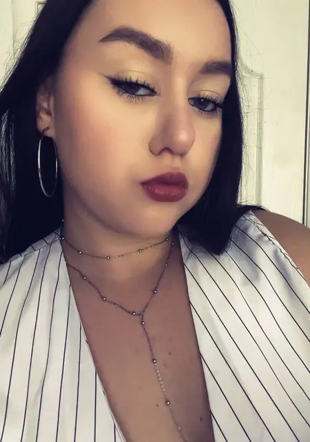 Я Лера, 19 років, знайомлюсь без зобов'язань у Львові