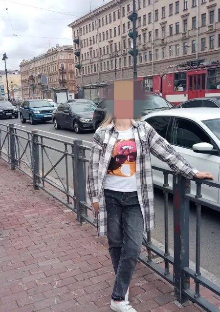 Я Дмитрийанжелика, 37, из Луганска, ищу знакомства без обязательств