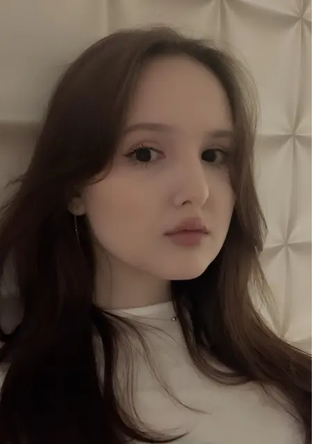 Я Эвелина, 19, из Вильнюса, ищу знакомства на одну ночь