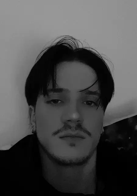 Илья из Вроцлава, мне 21, познакомлюсь на одну ночь