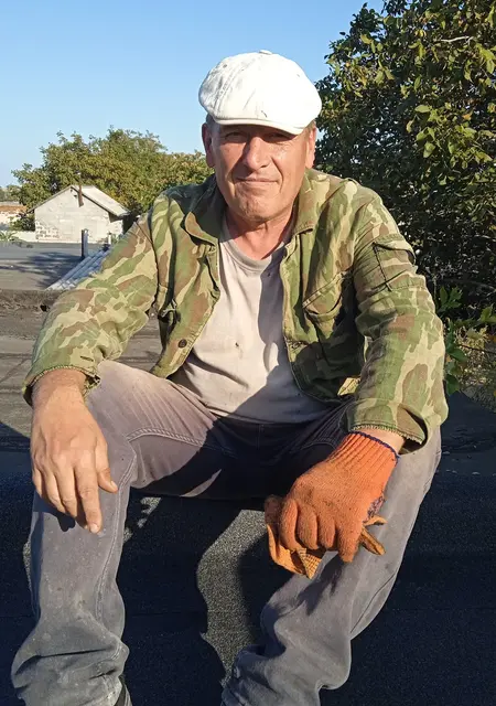 Я Александр, 53, из Бердянска, ищу знакомства на одну ночь