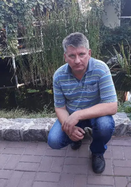 Олег из Сум, мне 53, познакомлюсь для общения