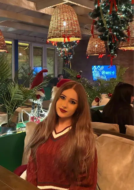 Майя из Днепра, мне 18, познакомлюсь для вирта