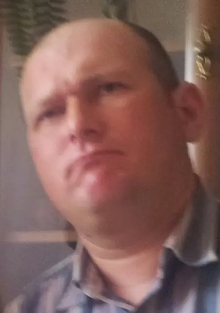 Profesor з Сарни, шукаю на сайті спілкування