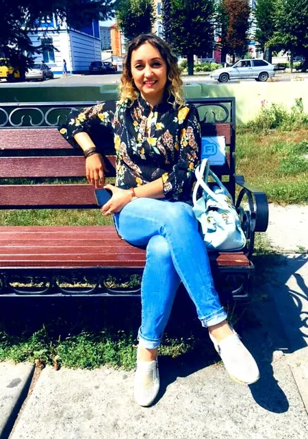 Алина из Полтавы, мне 43, познакомлюсь для общения