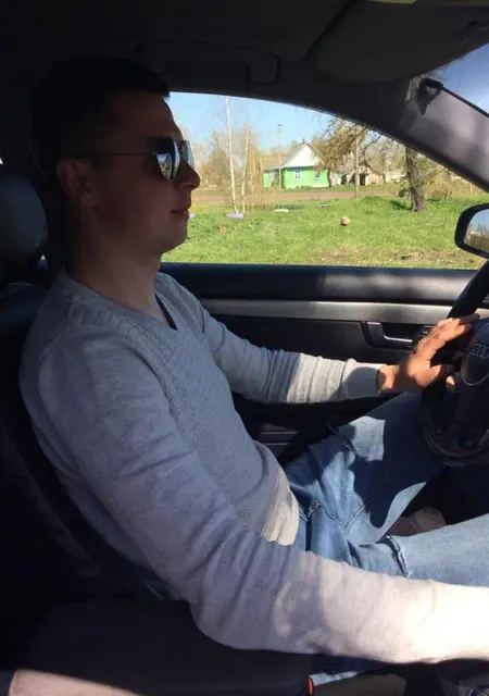 Артем из Глубокого, ищу на сайте знакомства на одну ночь