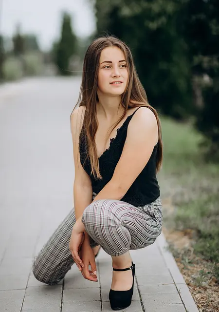 Ангелина з Івано-Франківськ, шукаю на сайті вірт