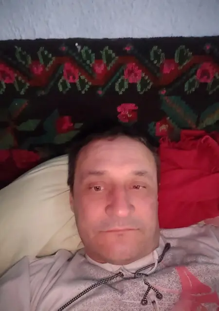 Victor из Кишинёва, ищу на сайте знакомства на одну ночь