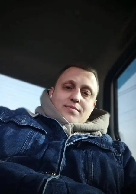 Я Алекс, 30, знакомлюсь для открытые отношения в Варшаве