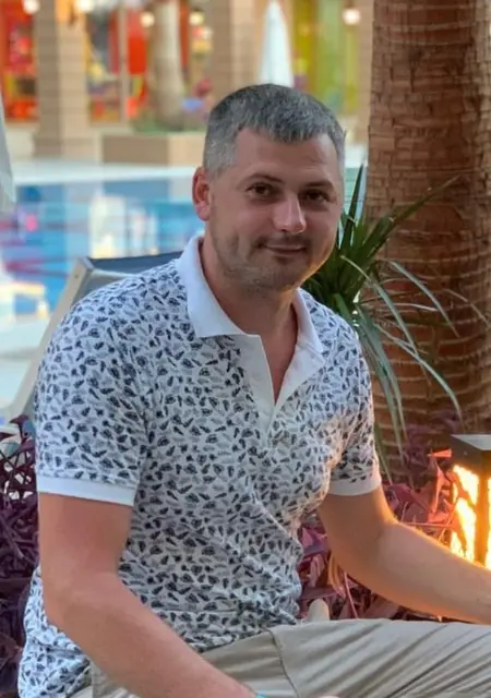 Я Влад, 40 років, знайомлюсь без зобов'язань у Чернівцях