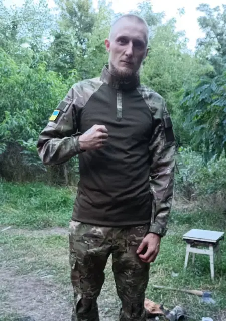 Я Руслан, 31, из Константиновки, ищу знакомства без обязательств