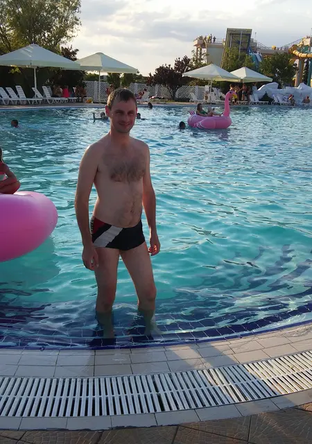 Алекс из Запорожья, ищу на сайте знакомства без обязательств