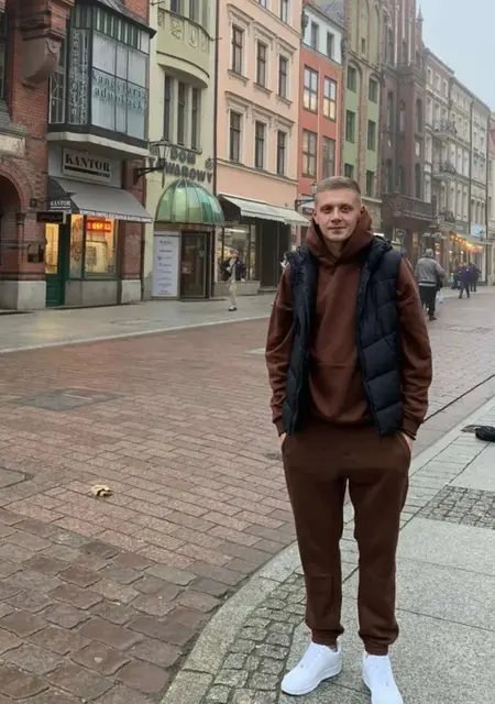 Славік из Риги, ищу на сайте знакомства без обязательств