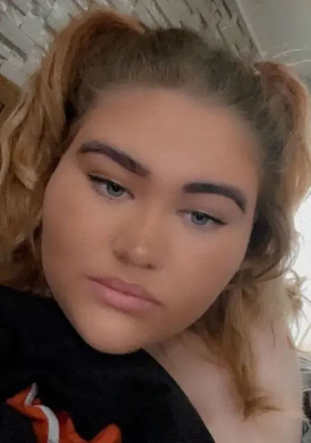 Natalie из Лондона, мне 21, познакомлюсь