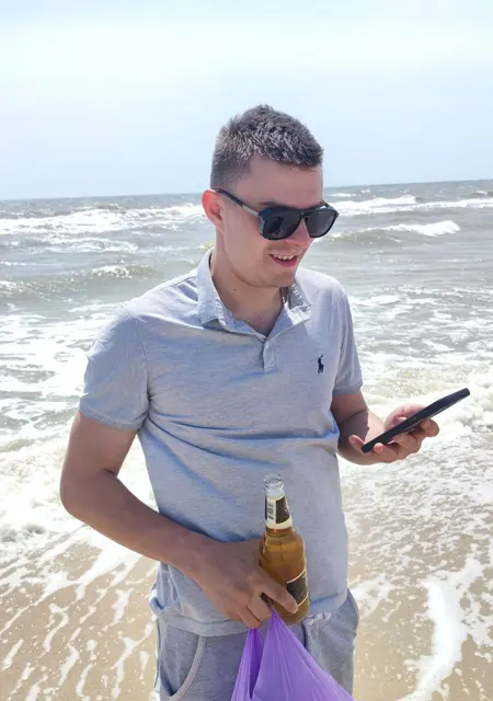 Я Ярослав, 36, из Донецка, ищу знакомства на одну ночь