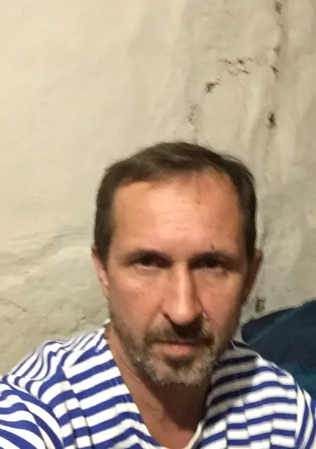 Я Олег, 51 років, знайомлюсь без зобов'язань у Луцьку