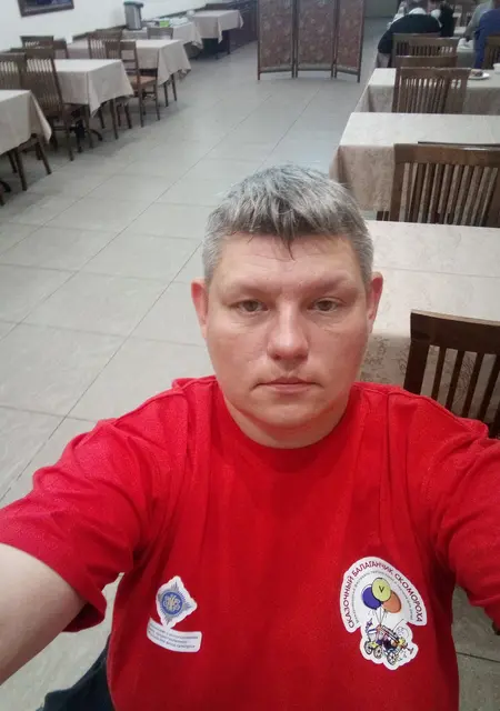 Мария из Горловки, мне 42, познакомлюсь для постоянных отношений