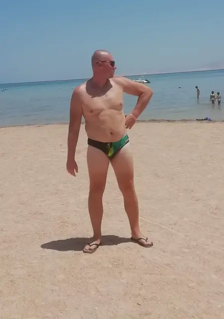 Andrei из Гомеля, ищу на сайте знакомства на одну ночь