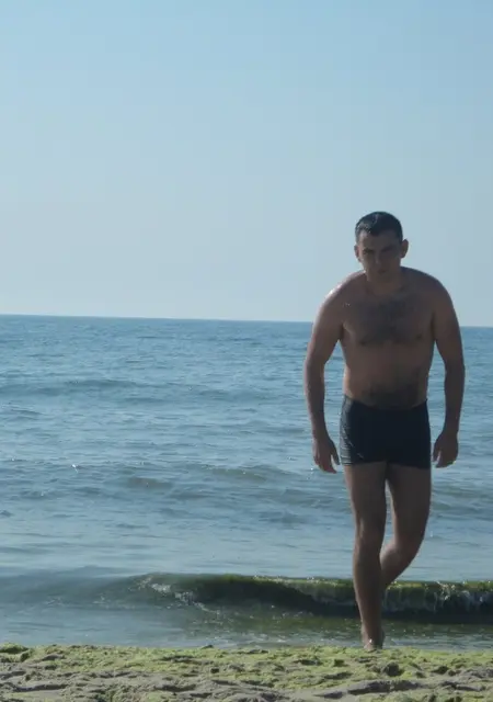 Я Виталий, 34 років з Житомира, шукаю знайомство для постійних стосунків