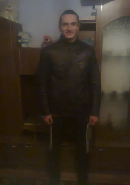 Я Денис, 33, знакомлюсь без обязательств в Черновцах