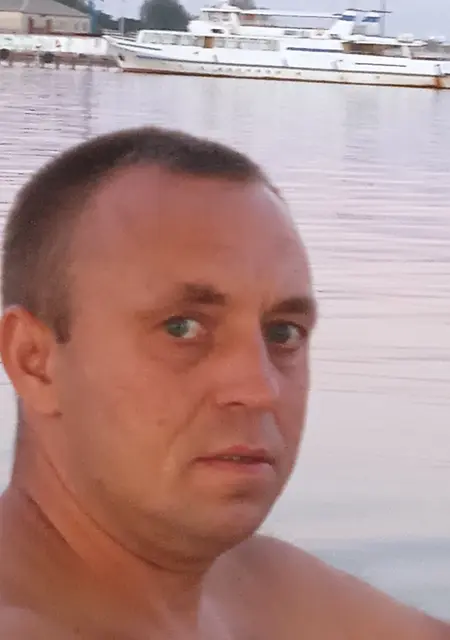 Иван з Житомира, шукаю на сайті знайомства без зобов'язань