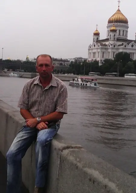 Я Игорь, 56 років з Запоріжжя, шукаю знайомства без зобов'язань