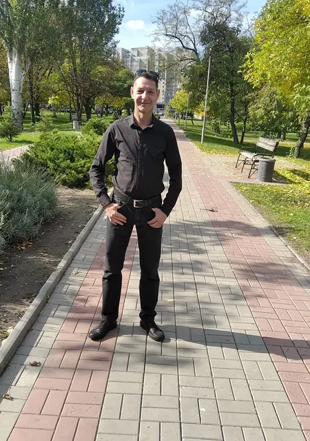 Дмитрий из Никополя, ищу на сайте знакомства на одну ночь