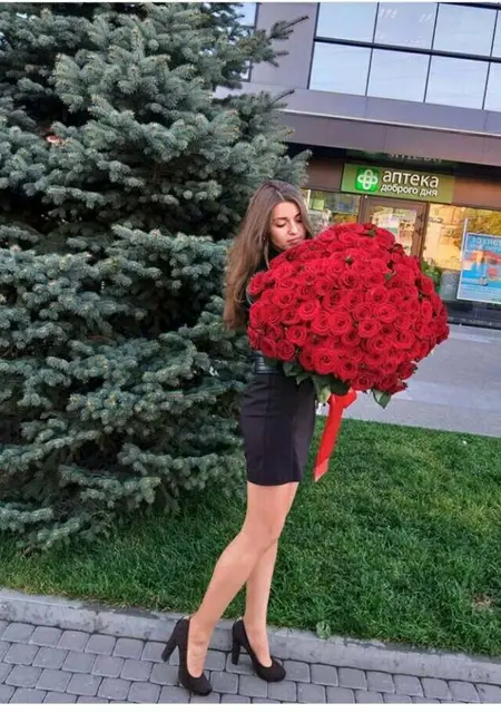 Я Lora, 27, знакомлюсь для постоянных отношений в Днепре