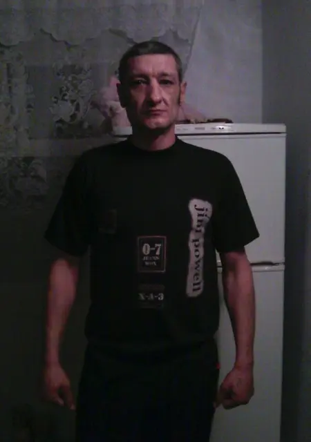 Александр из Николаева, мне 50, познакомлюсь без обязательств