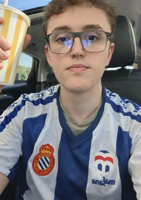 Miguel Angel из Барселоны, мне 22, познакомлюсь на одну ночь