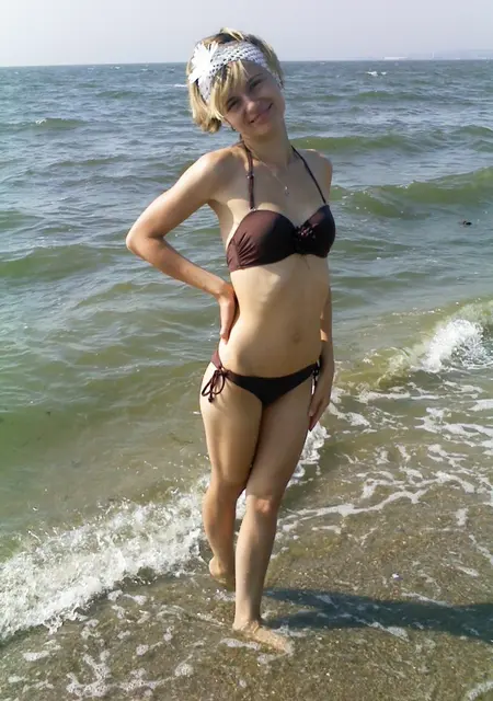 Я Юлька, 30, из Чернигова, ищу знакомства без обязательств