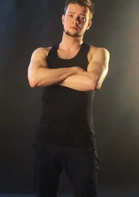 Я Коля, 26, знакомлюсь для общения в Киеве