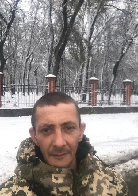 Я Олег, 40, знакомлюсь без обязательств в Кропивницком