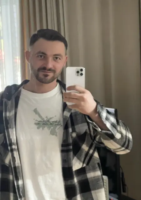 Я Sergiu, 28, из Кишинёва, ищу знакомство для открытые отношения