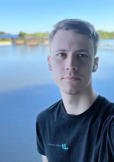 Николай из Запорожья, мне 24, познакомлюсь на одну ночь