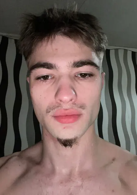 Я Андрей, 24, из Легница, ищу знакомство для дружбы
