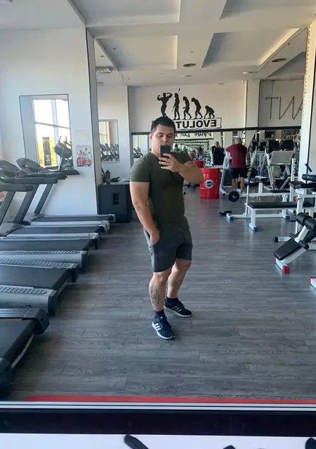 Костянтин из Белой Церкви, ищу на сайте постоянные отношения