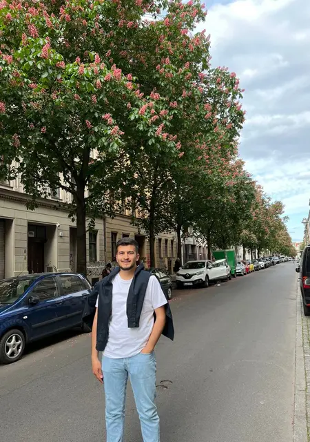 Huseyin из Хагена, мне 24, познакомлюсь для дружбы