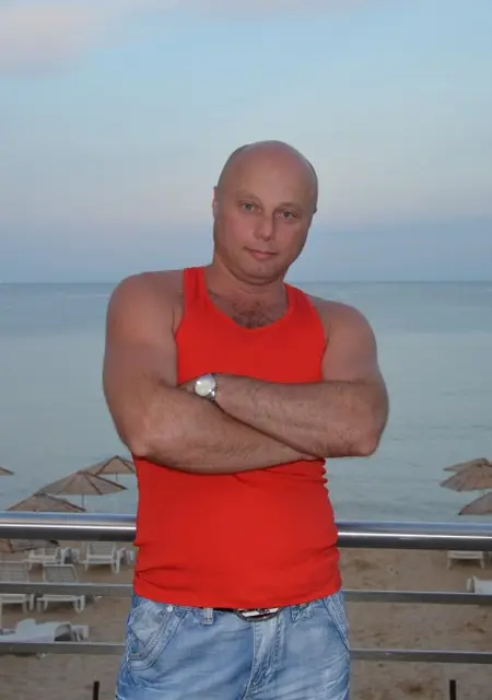 Я Сергей, 52, знакомлюсь без обязательств в Черновцах