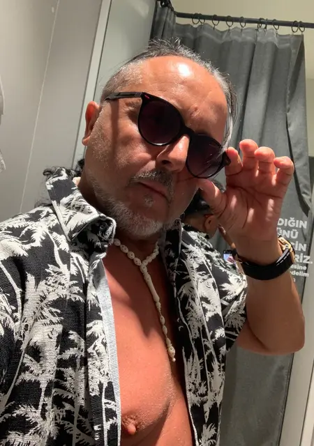 Unikatmio из Берлина, мне 58, познакомлюсь на одну ночь